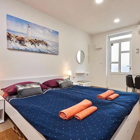 Studio Apartment Bascan Trogir Exterior photo